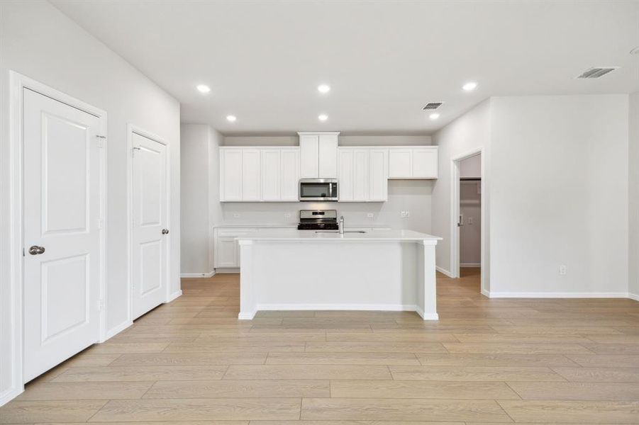 Furnished interior view inside a new home in Bellagio, Forney (Image 4).