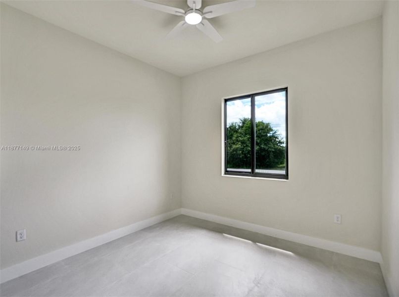 Spacious, unfurnished interior of a new home in , Lehigh Acres (Image 24).