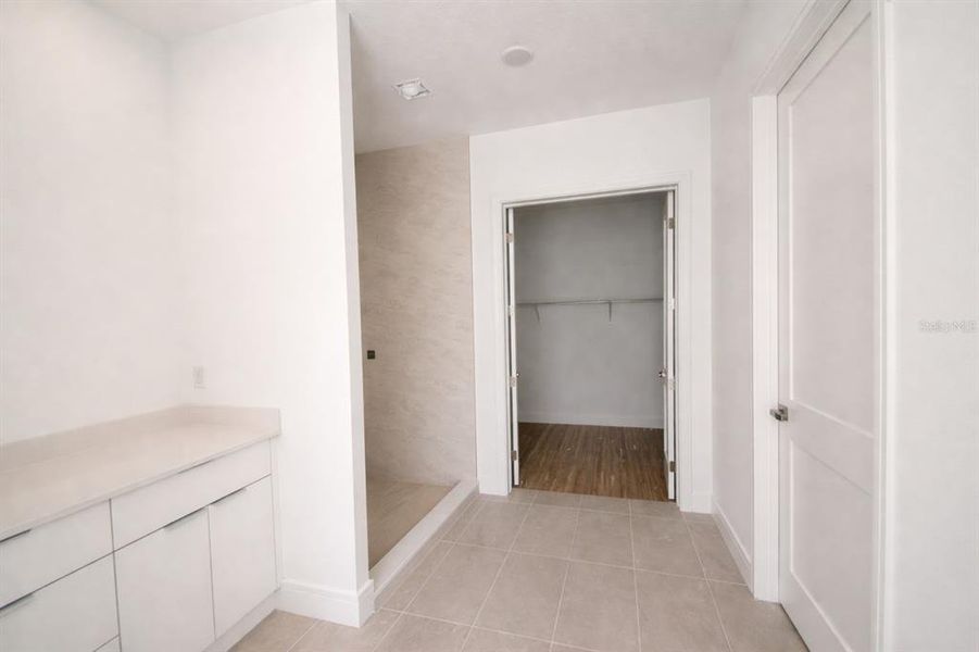 Image 10 of a home in . Image 10 of a home in .