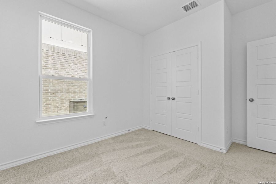 Spacious, unfurnished interior of a new home in Corley Farms, Boerne (Image 12).
