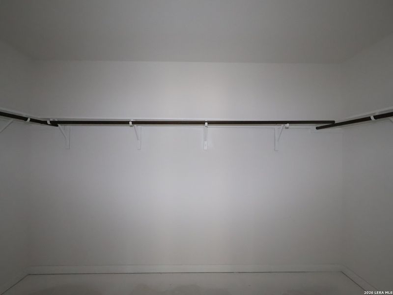 Spacious, unfurnished interior of a new home in Greenspoint Heights, Seguin (Image 12).