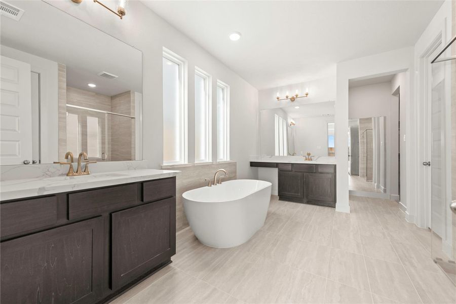 Furnished interior view inside a new home in Cross Creek West, Fulshear (Image 8).