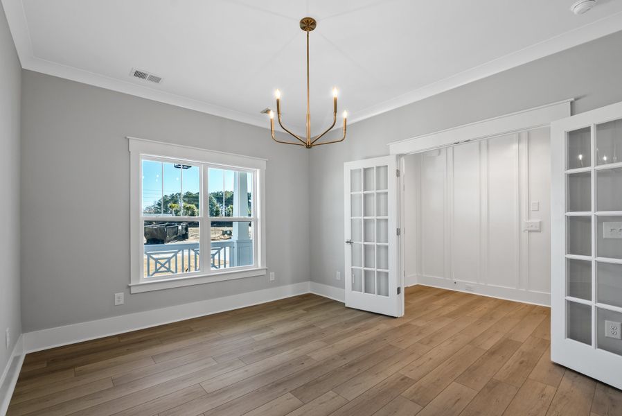 Spacious, unfurnished interior of a new home in The Sanctuary at Sunset Beach, Sunset Beach (Image 38).