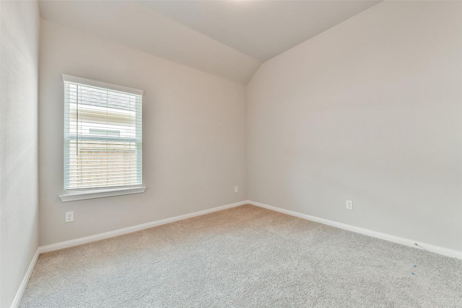 Spacious, unfurnished interior of a new home in King Oaks Village, Baytown (Image 22).