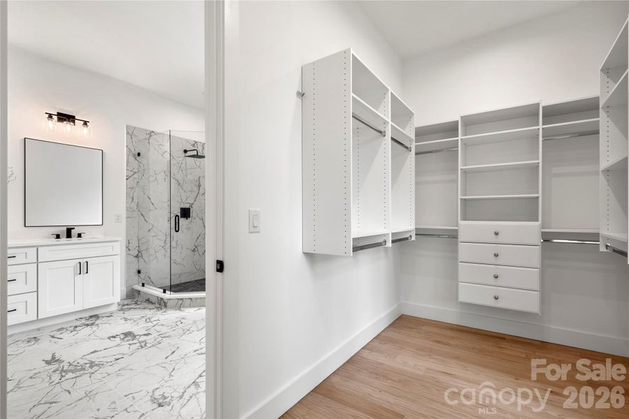 Image 47 of a home in .