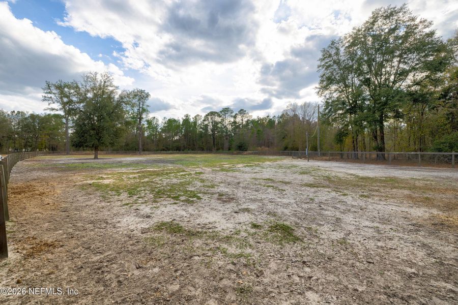 Image 87 of a home in .