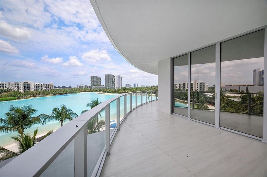 Condo located in Miami, FL showcasing its design and architecture (Image 24). Condo located in Miami, FL showcasing its design and architecture (Image 24).