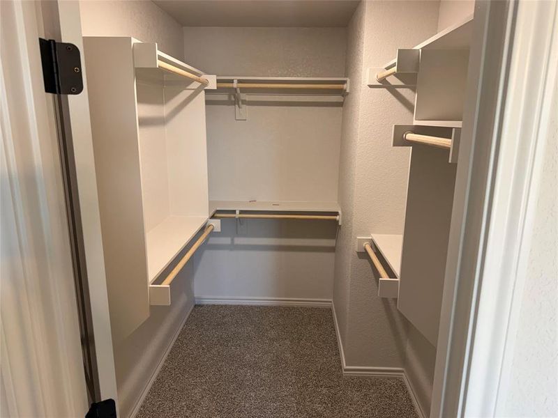 Spacious, unfurnished interior of a new home in , Springtown (Image 6).