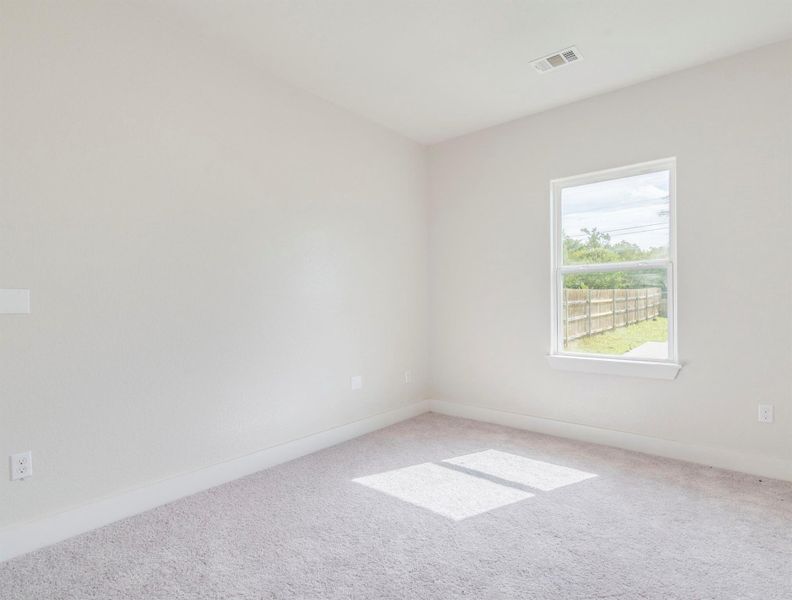 Spacious, unfurnished interior of a new home in , Elgin (Image 19).