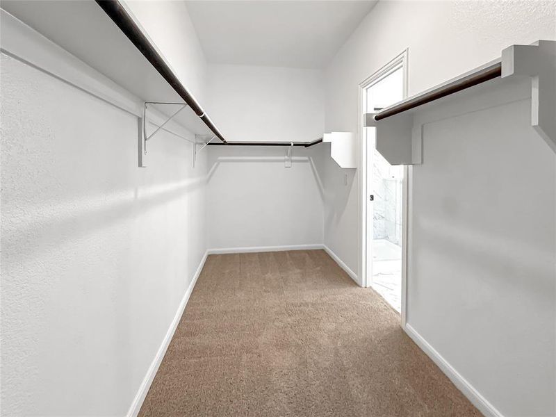 Spacious, unfurnished interior of a new home in Travis Ranch, Forney (Image 29).