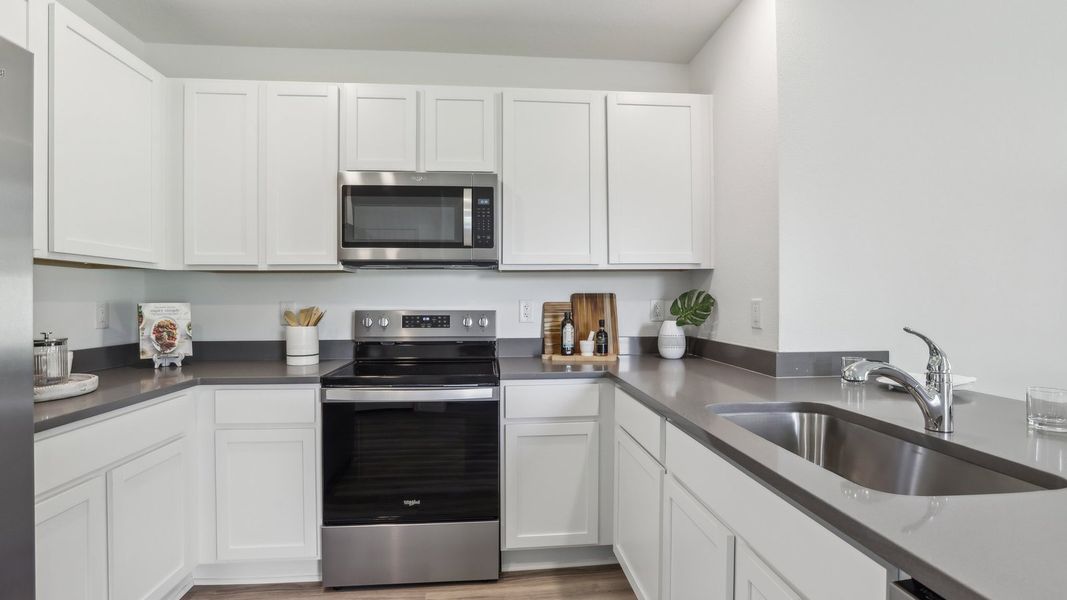 Furnished interior view inside a new home in Angeline, Land O' Lakes (Image 21).