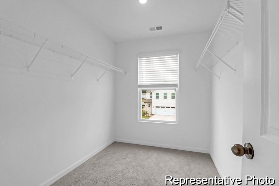 Spacious, unfurnished interior of a new home in Masons Mill, Erwin (Image 20).