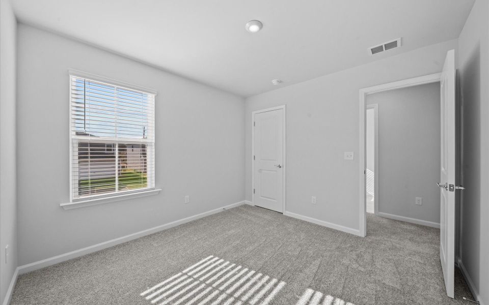 Spacious, unfurnished interior of a new home in Crestview, Spartanburg (Image 24). Spacious, unfurnished interior of a new home in Crestview, Spartanburg (Image 24).