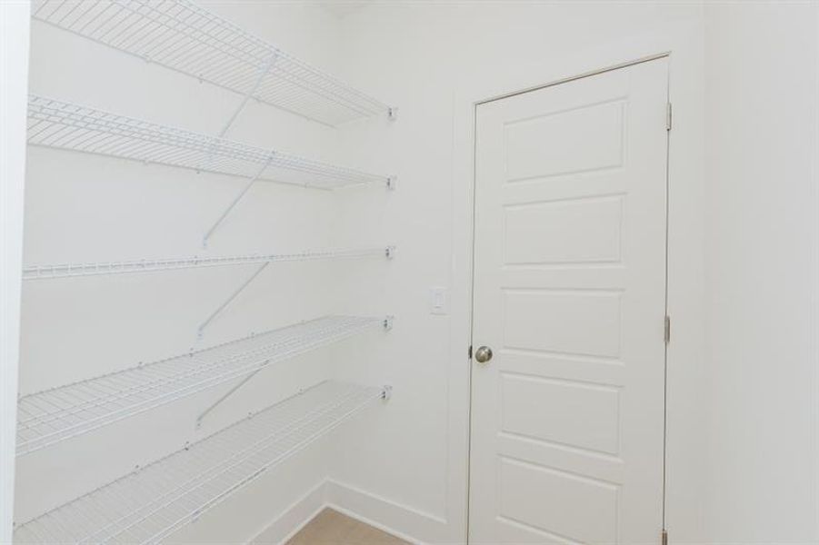 Spacious, unfurnished interior of a new home in , Gainesville (Image 35).