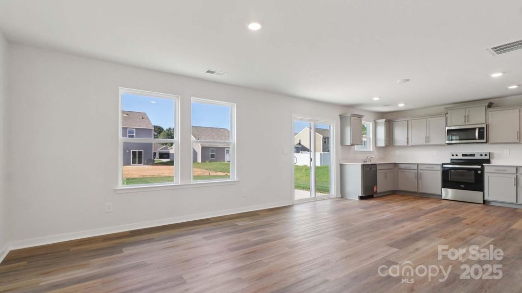 Spacious, unfurnished interior of a new home in Woodhaven at Chester, Chester (Image 9).