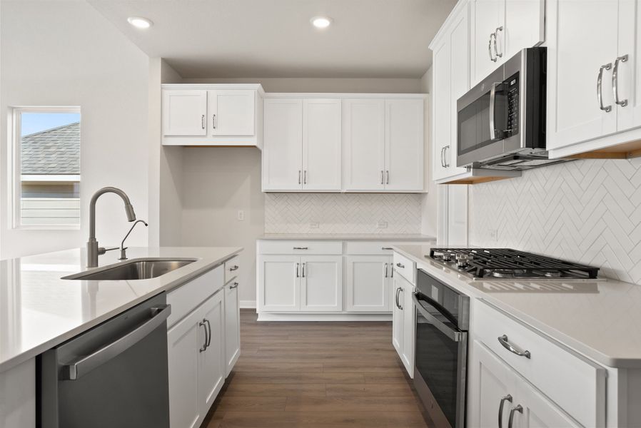 Representative furnished interior of a home built from the Somerville by Ashton Woods in Willow Springs, Buda (Image 8).