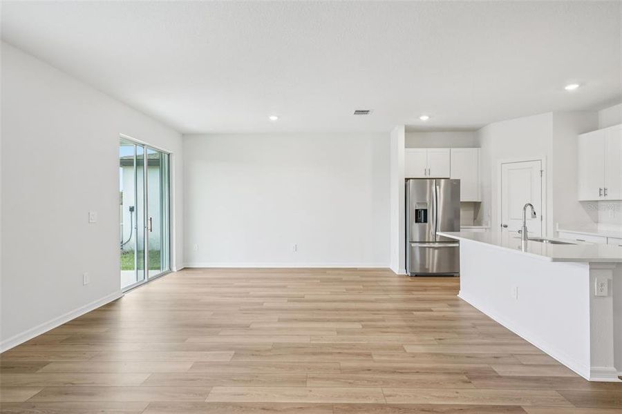 Spacious, unfurnished interior of a new home in Two Rivers - Classic Series, Zephyrhills (Image 45).