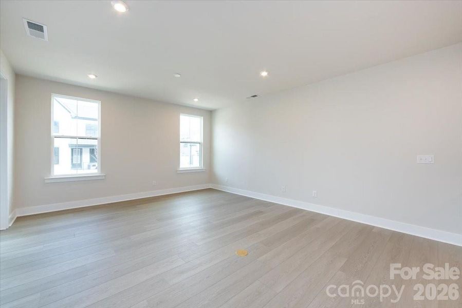 Light-Filled Living Room with Interior Floor Outlet