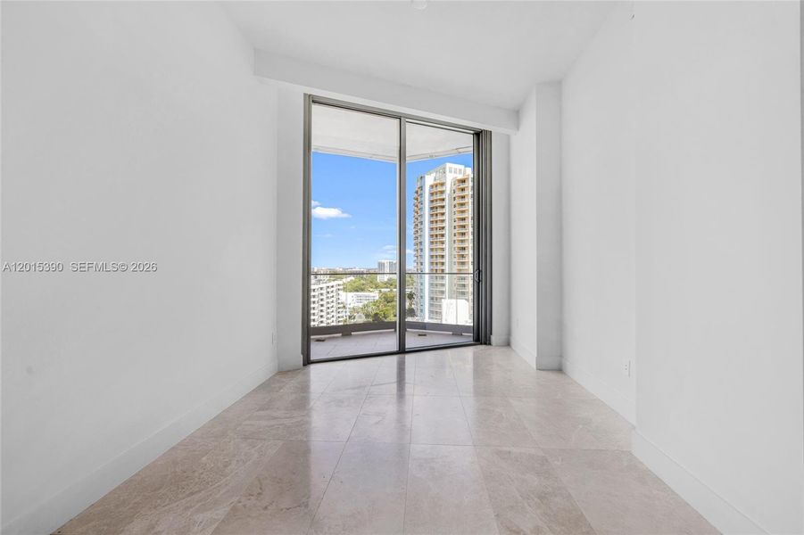 Spacious, unfurnished interior of a new home in , Miami (Image 25).