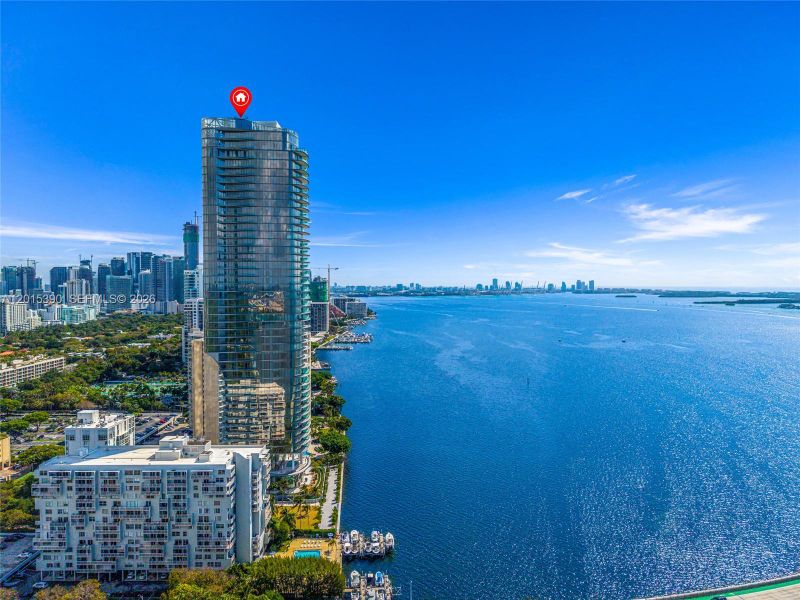 Condo located in Miami, FL showcasing its design and architecture (Image 42).