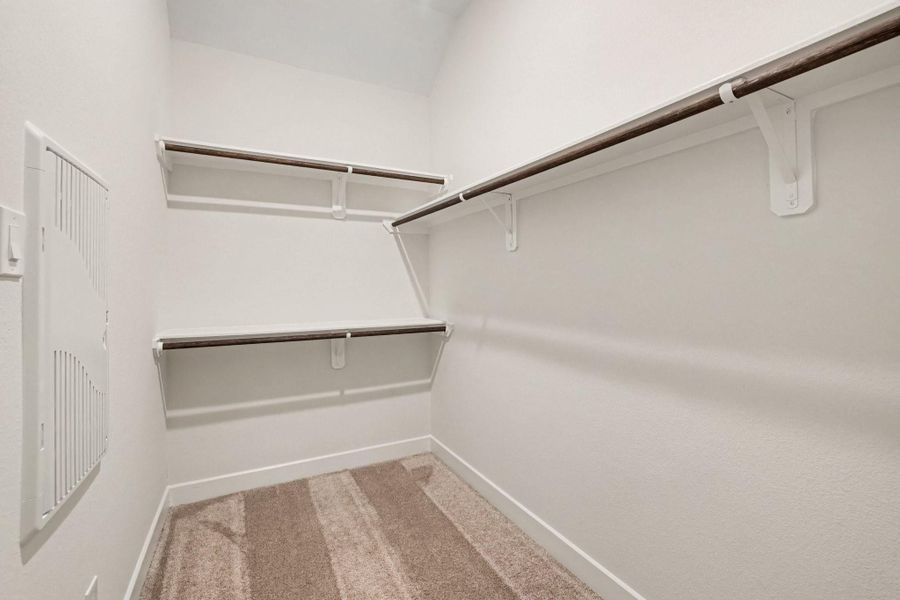 Spacious, unfurnished interior of a new home in Encino Estates, Dayton (Image 34).