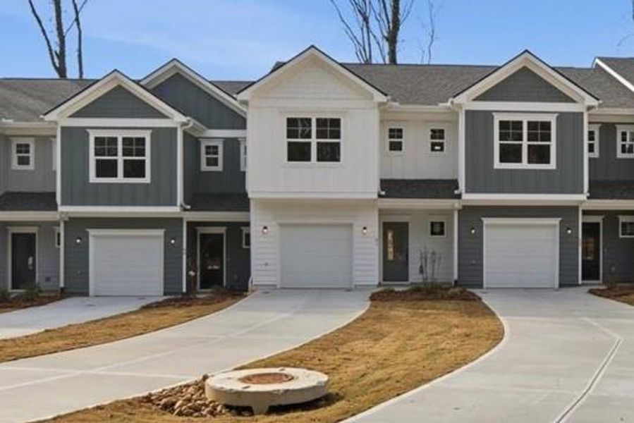Front exterior of a new home in , Lavonia, GA, highlighting curb appeal (Image 16).