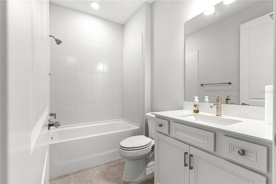 Furnished interior view inside a new home in , Ocala (Image 13).