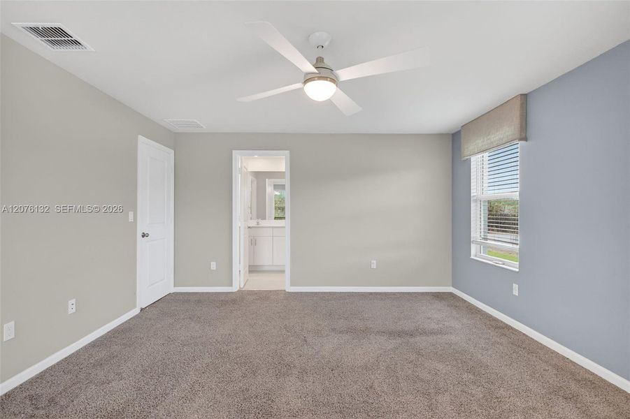 Spacious, unfurnished interior of a new home in , Stuart (Image 43).