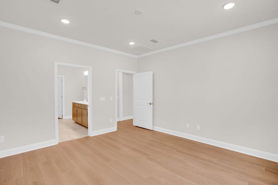 Spacious, unfurnished interior of a new home in Del Webb Charleston at Nexton, Summerville (Image 42). Spacious, unfurnished interior of a new home in Del Webb Charleston at Nexton, Summerville (Image 42).