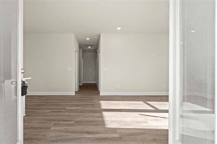 Spacious, unfurnished interior of a new home in , Gainesville (Image 15).