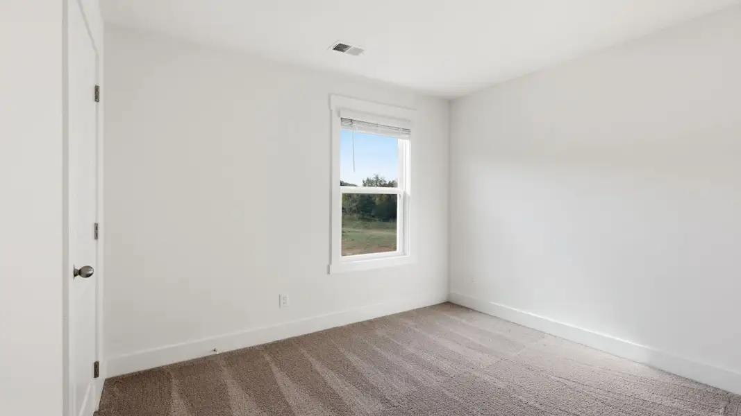 Spacious, unfurnished interior of a new home in Fieldcrest Acres, Blountville (Image 27). Spacious, unfurnished interior of a new home in Fieldcrest Acres, Blountville (Image 27).