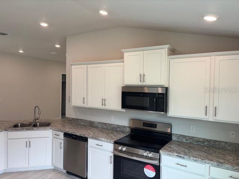 Furnished interior view inside a new home in Juliette Falls, Dunnellon (Image 5).