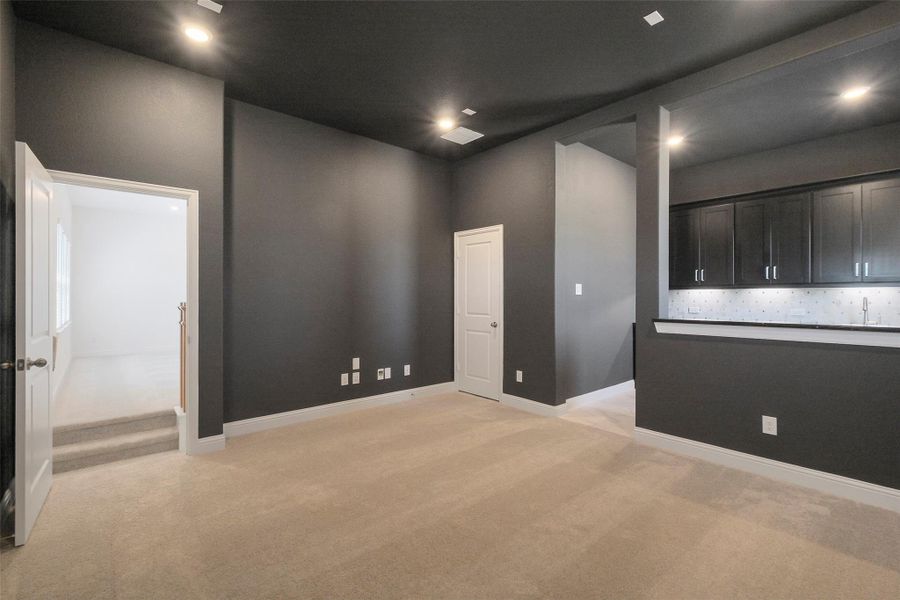 Image 25 of a home in .