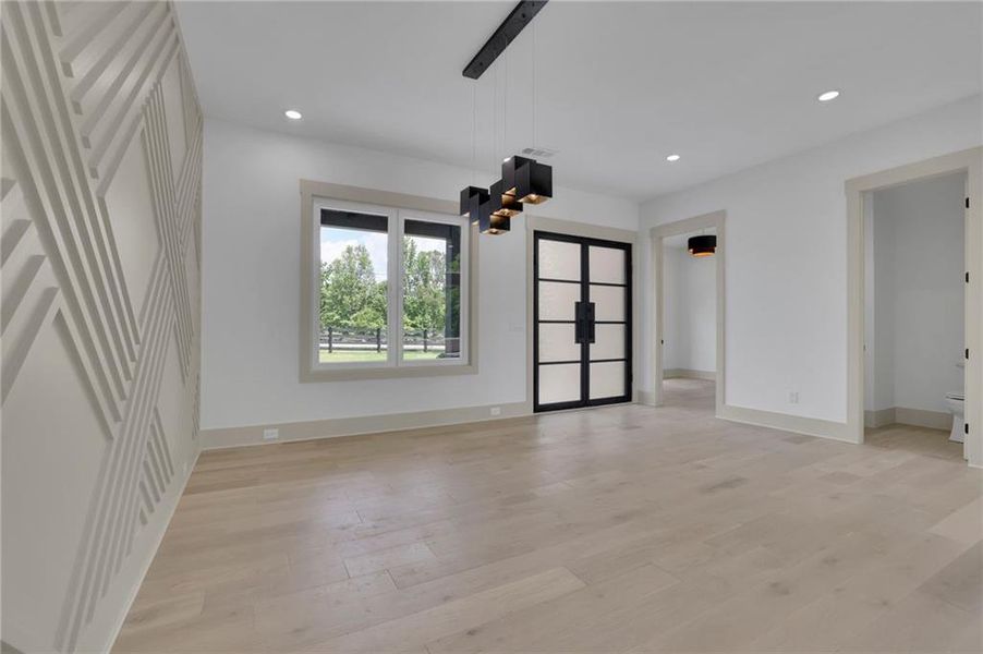 Spacious, unfurnished interior of a new home in , Auburn (Image 27).