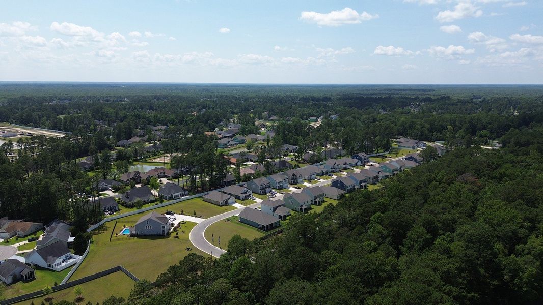 Image 18 of a home in Heron Pointe.