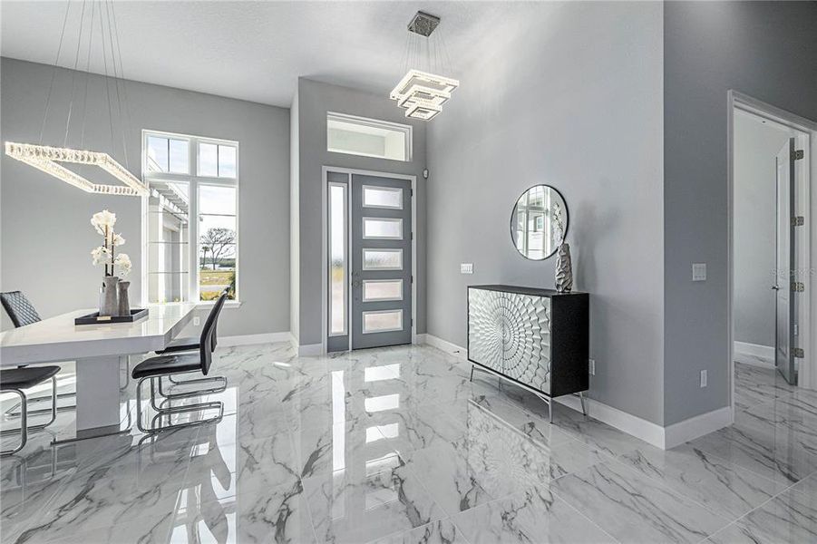 Foyer w/High Ceilings and Porcelain Tile Foyer w/High Ceilings and Porcelain Tile