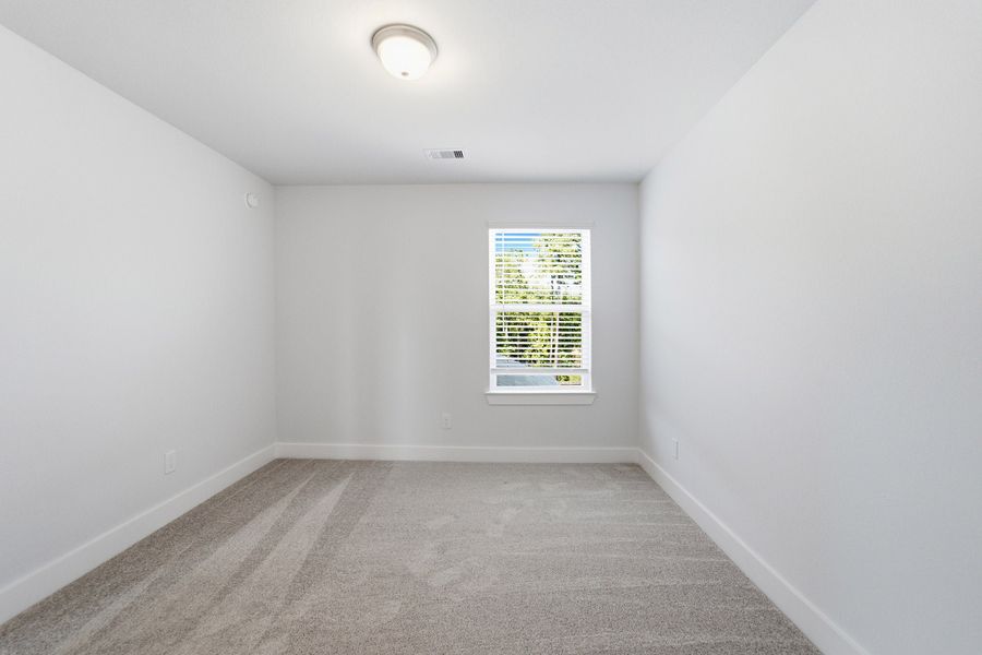 Spacious, unfurnished interior of a new home in Magnolia Springs, Montgomery (Image 26).