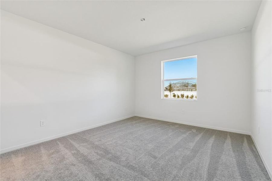 Spacious, unfurnished interior of a new home in Southpointe, Palmetto (Image 26).