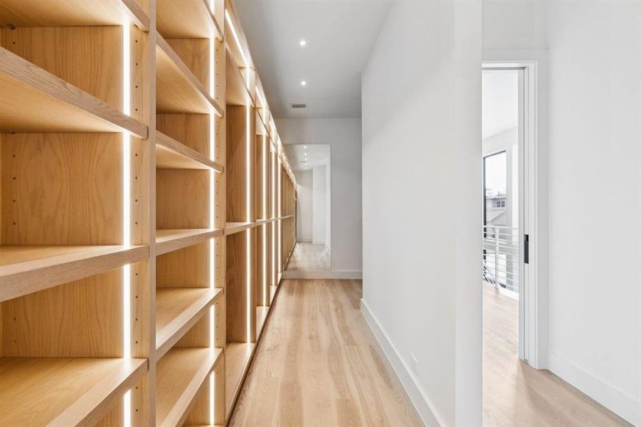 Spacious, unfurnished interior of a new home in , Dallas (Image 17). Spacious, unfurnished interior of a new home in , Dallas (Image 17).