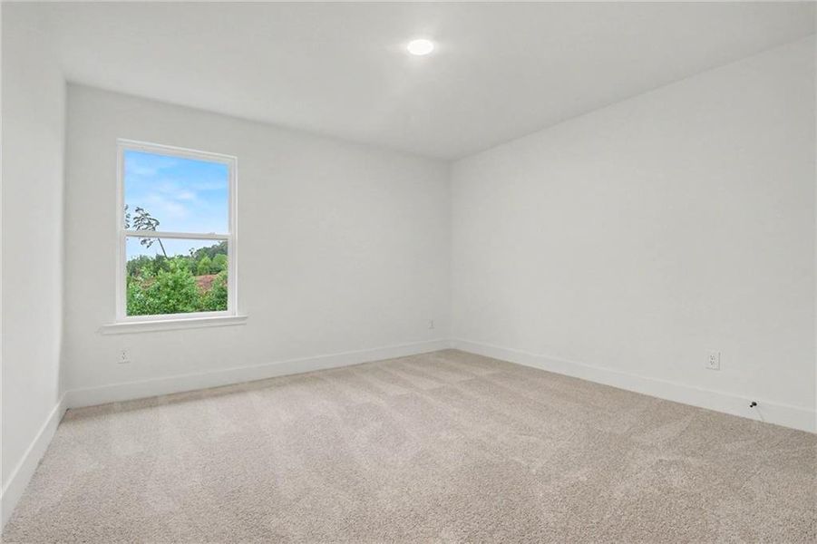 Spacious, unfurnished interior of a new home in Thunder Ridge, Dawsonville (Image 21).