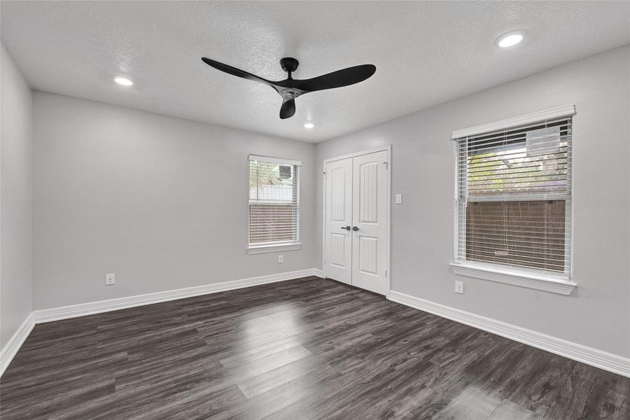 Spacious, unfurnished interior of a new home in , League City (Image 20). Spacious, unfurnished interior of a new home in , League City (Image 20).