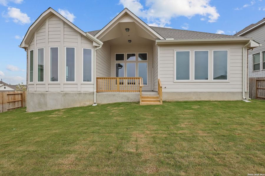 Exterior details and patio area of a home in Homestead, Schertz (Image 23).