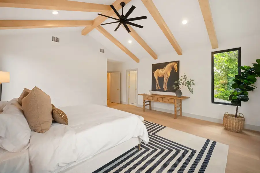 Furnished interior view inside a new home in , Dallas (Image 18).