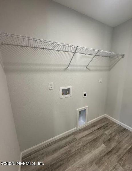 Spacious, unfurnished interior of a new home in , Jacksonville (Image 20).