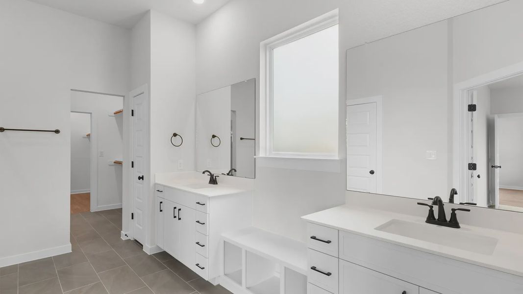 Furnished interior view inside a new home in Nolina, Georgetown (Image 9).