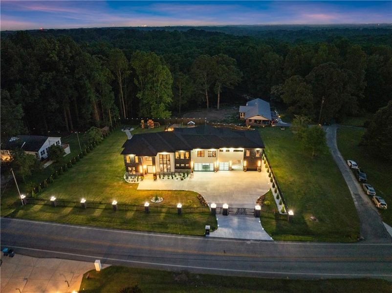 Community amenities in , Lawrenceville (Image 113).