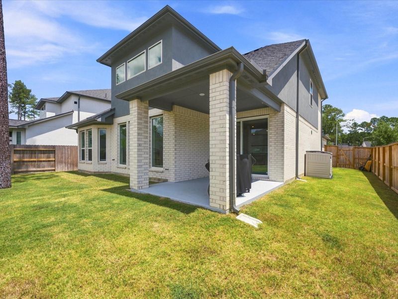 Exterior details and patio area of a home in , Magnolia (Image 29).