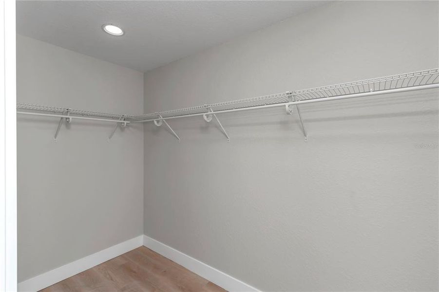Spacious, unfurnished interior of a new home in , Ocala (Image 26).