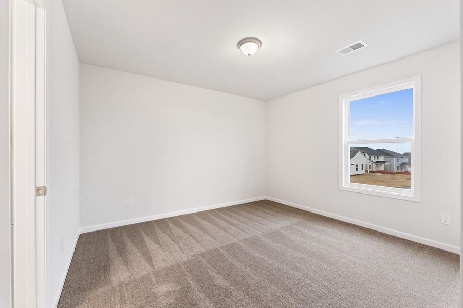 Spacious, unfurnished interior of a new home in Six Oaks, Summerville (Image 30).