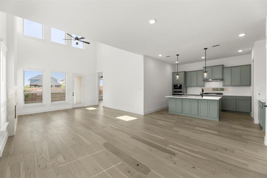 05. 817 Meadow Springs - Dining (2)